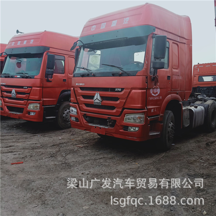 成都出口二手牵引车头 二手豪沃牵引半挂车 重型半挂牵引车头 375