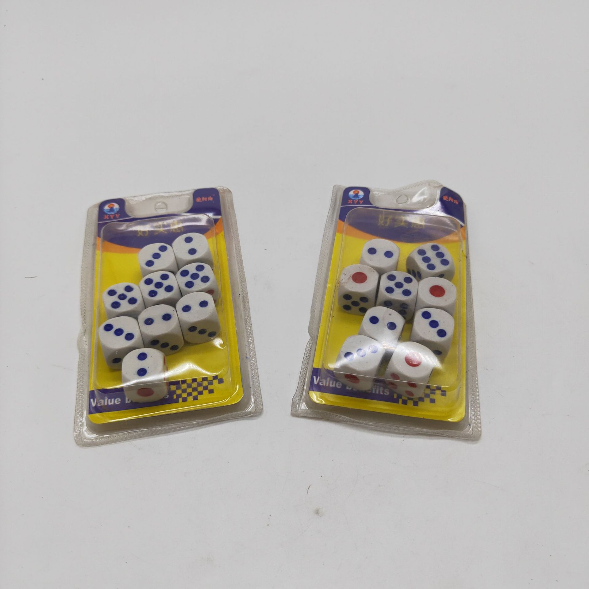 批发9个骰子圆角筛子色子点数骰子娱乐用品二元店批发