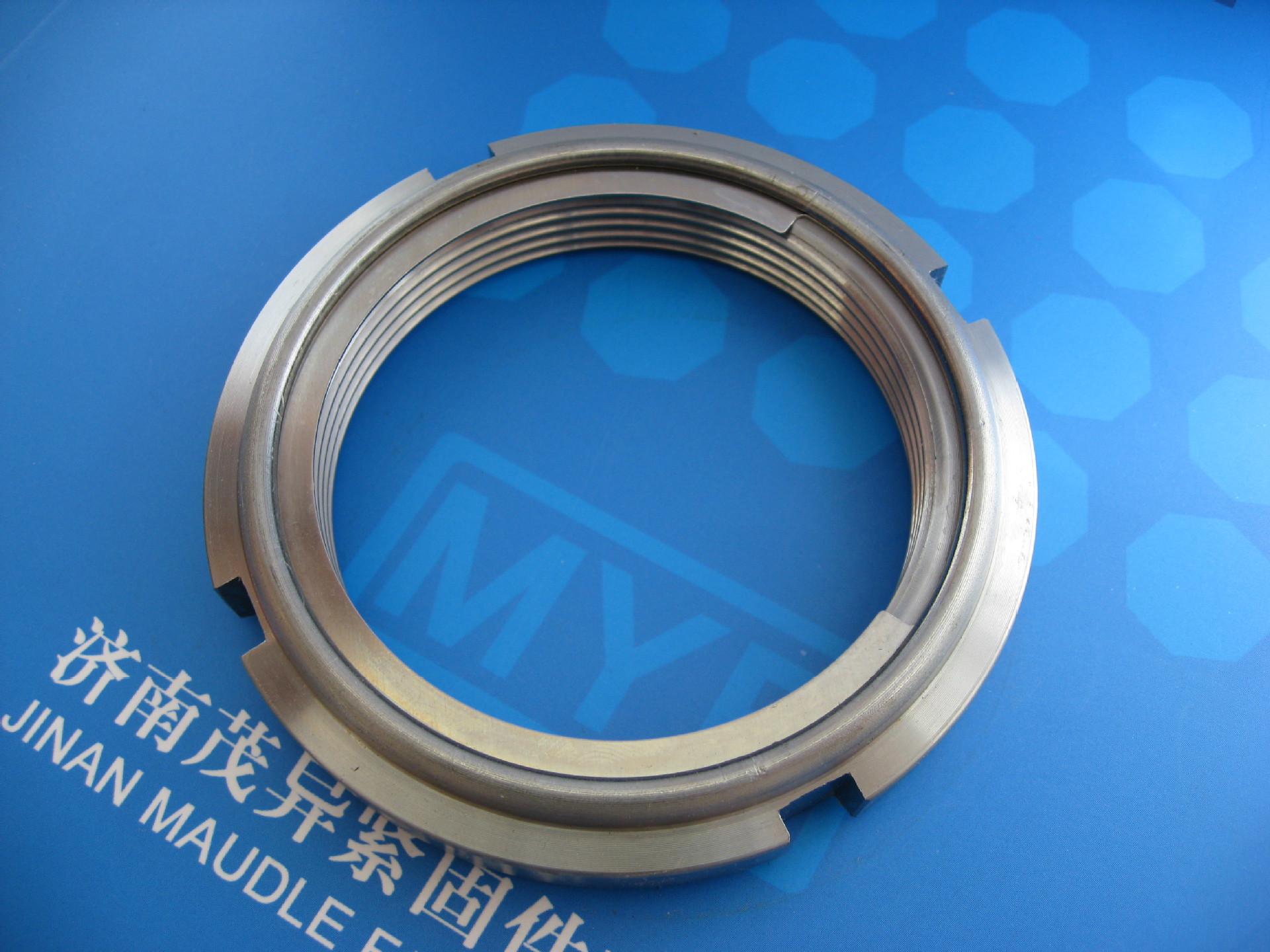 滚动轴承止退防松动螺母