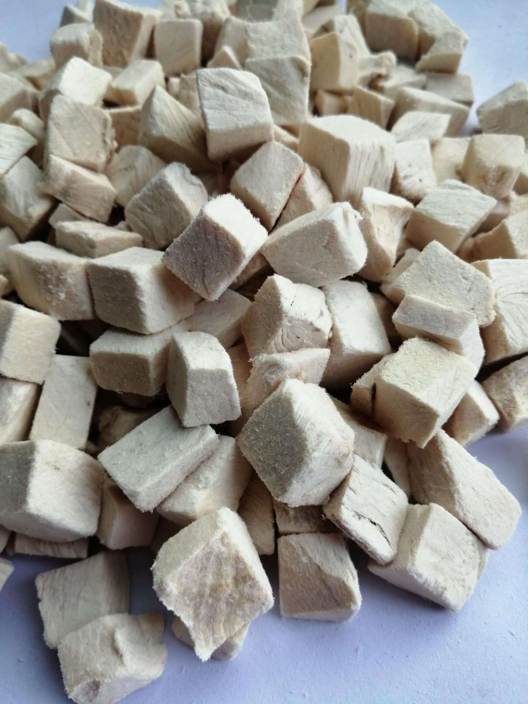 山东冻干营养狗猫零食500克装 冻干鸡肉粒