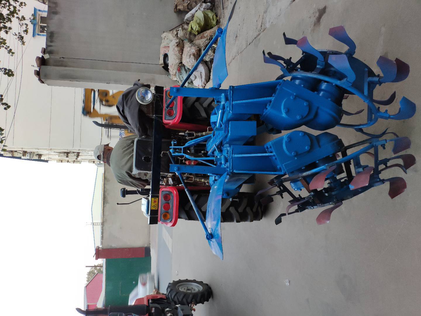 霸州市康仙庄后屯丰收农机配件厂