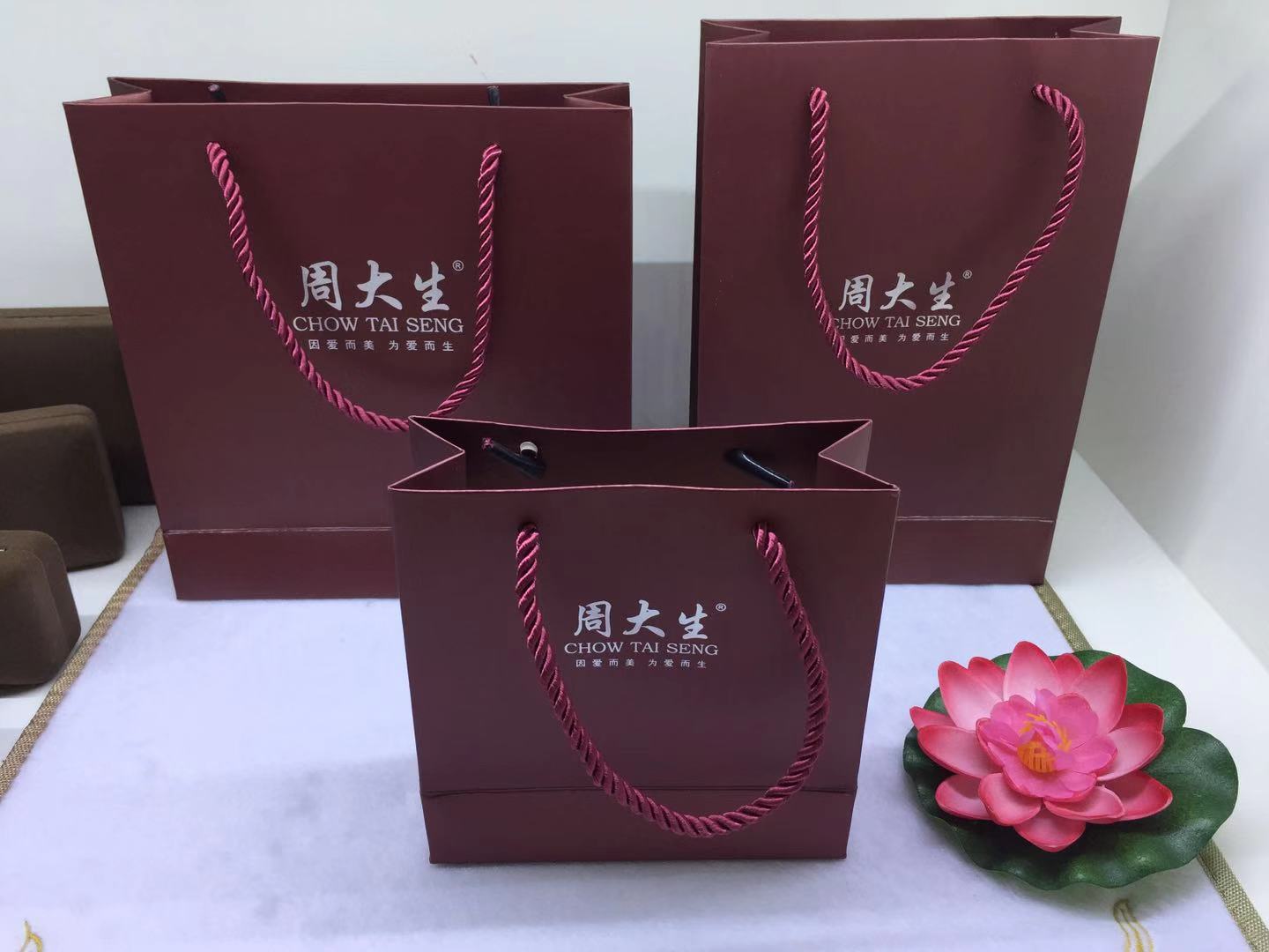 现货周大生款纸袋珠宝黄金手提袋珠宝店通用款专版纸袋批发