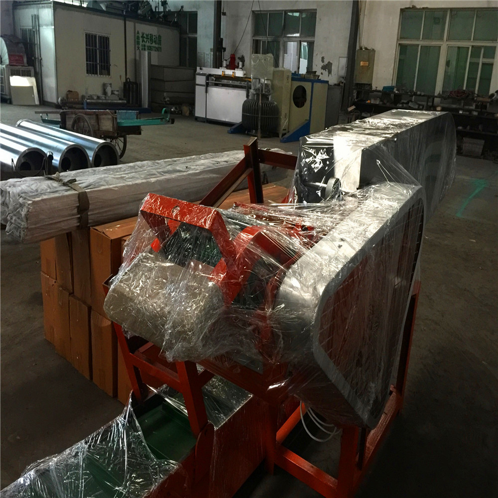 一,用途    圆织机纱管尾线自动处理机,是代替以往人工用刀片割或用