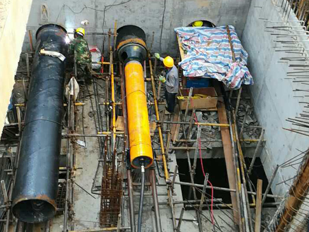 bh420型气动夯管锤 廊坊百威钻具 打钢管套管穿铁路隧道施工管锤