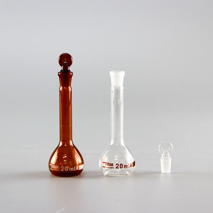 6只盒装titan/泰坦20ml 实验室琥珀色容量瓶 (a级)