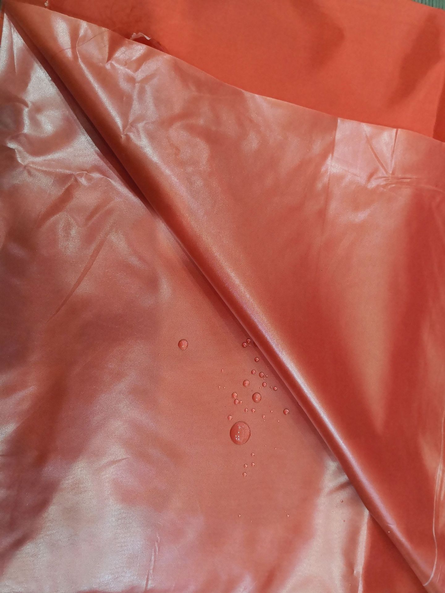 涤塔夫tpu防水透气布料宠物雨衣围裙罩衣面料防护服隔离衣面料