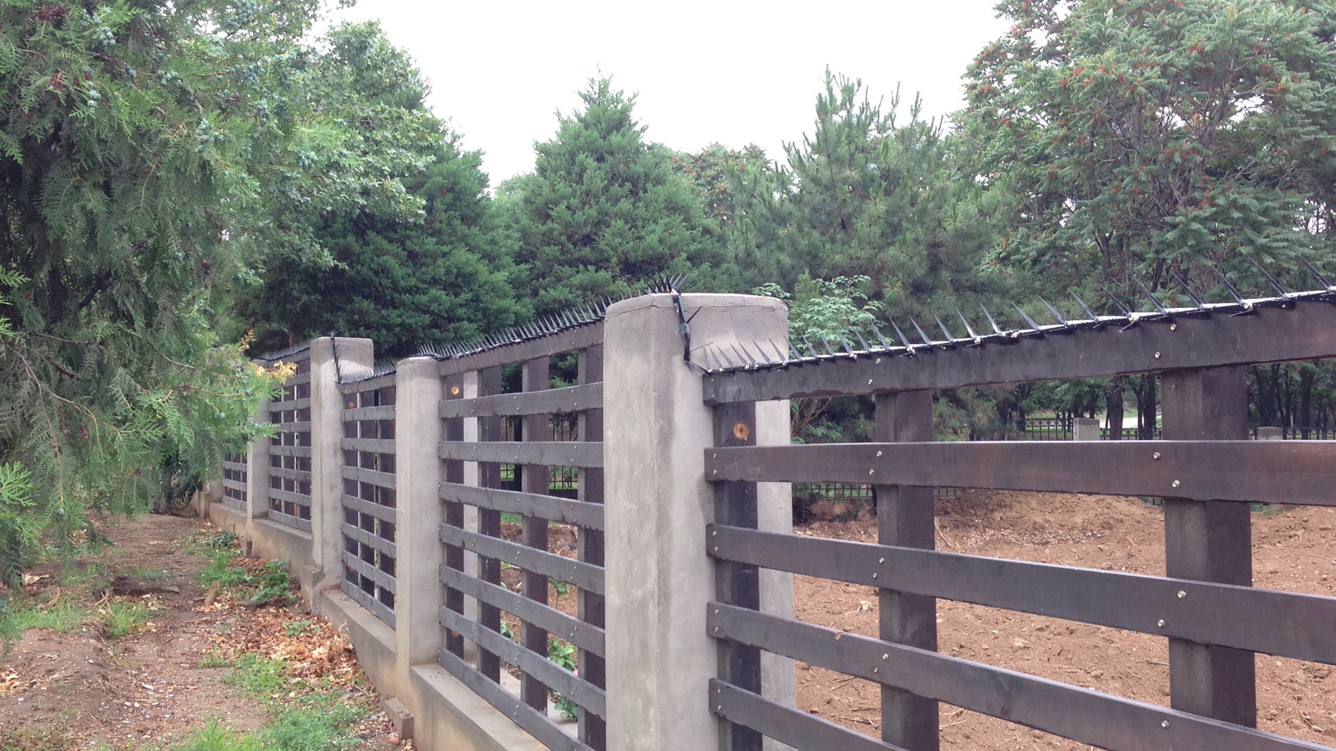 别墅围墙防爬刺膨胀螺丝固定安装简单