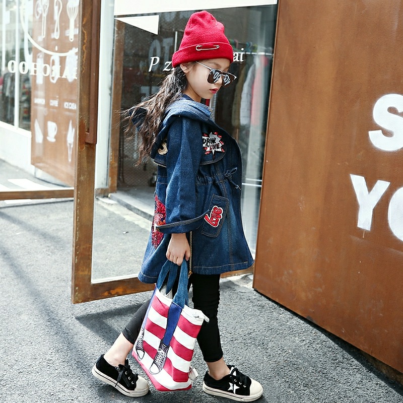 Girls' Jean Jacket 2022 New Autumn Clothes for Children Medium and Large Children Fashionable Windbreaker Mid-Length Cardigan Top Fashion