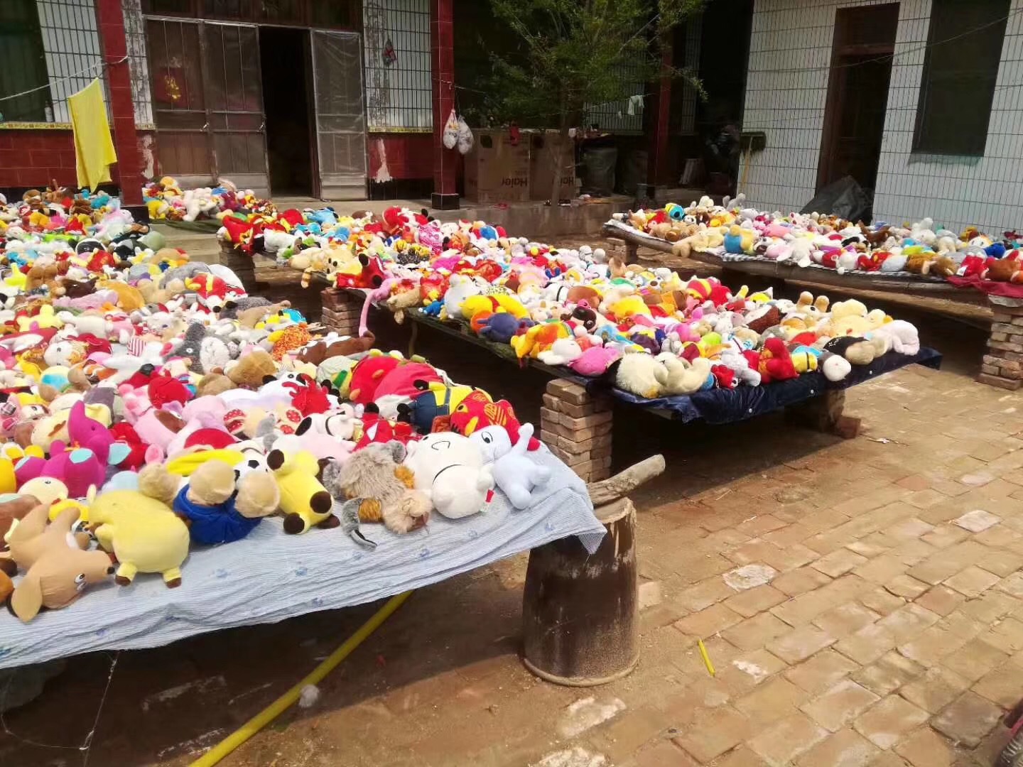 称斤地摊套圈圈毛绒玩具跑江湖路演毛绒玩具丢沙包毛绒玩具布娃娃