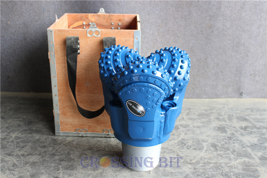 厂家直供镶齿三牙轮钻头12 1/4寸 iadc637 可订制