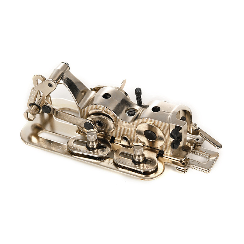 银色缝纫机锁眼器扣眼工业平车锁眼器锁孔器扭孔器平车锁孔器批发