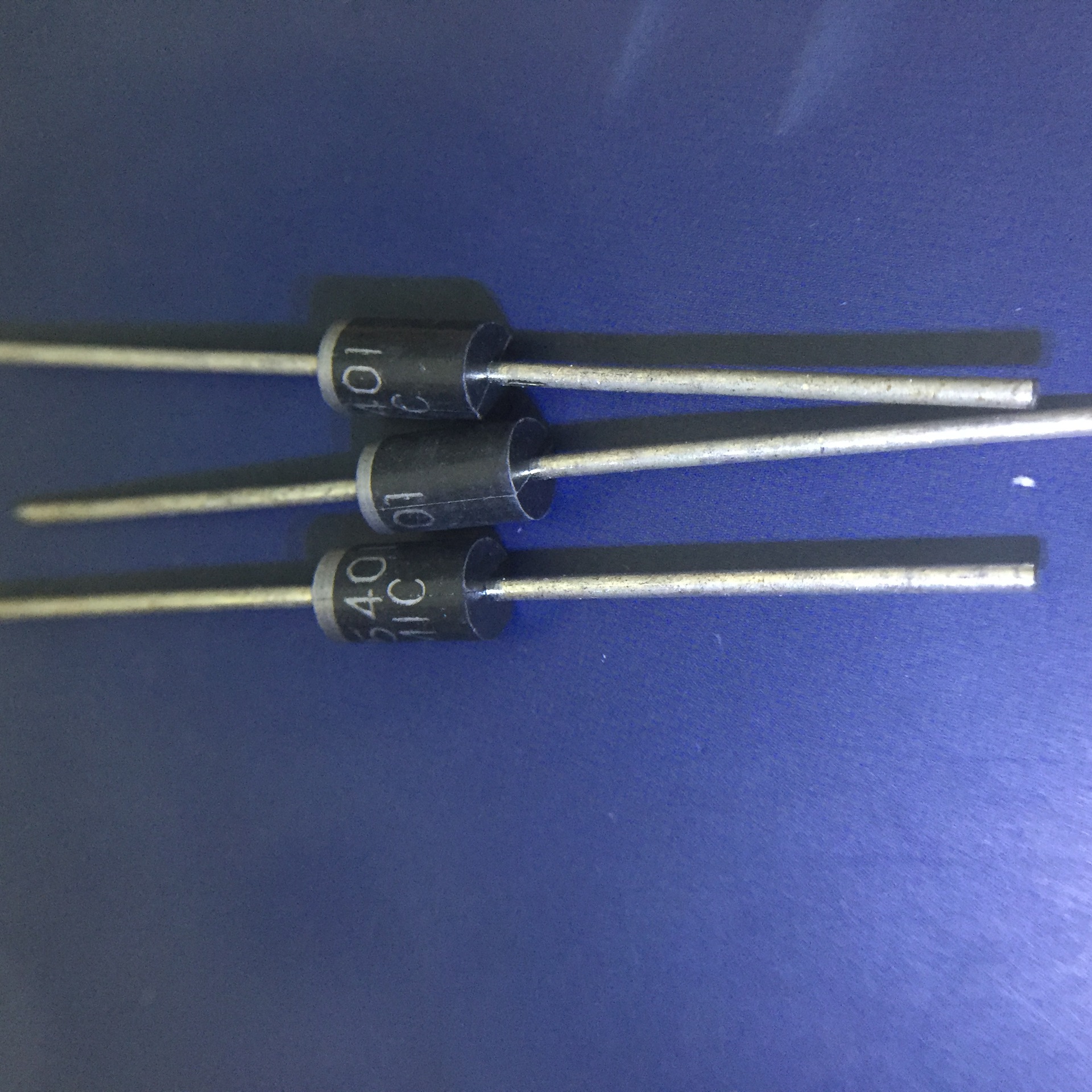 1n5401全新原装稳压二极管do201a