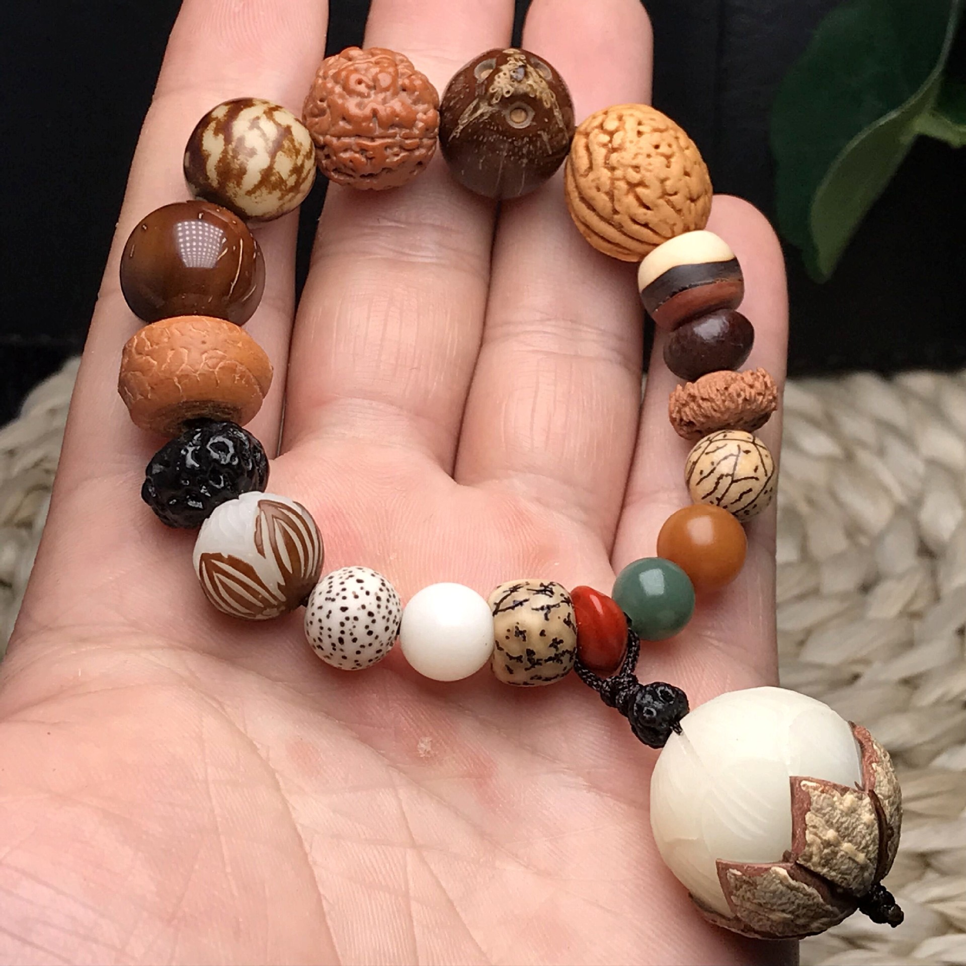 Wholesale Beads Bracelet Eighteen Prayer Beads Bracelet Duobao Bodhi Original Seed Buddha Beads Bracelet Men and Women Bracelet Wooden Beaded Bracelet