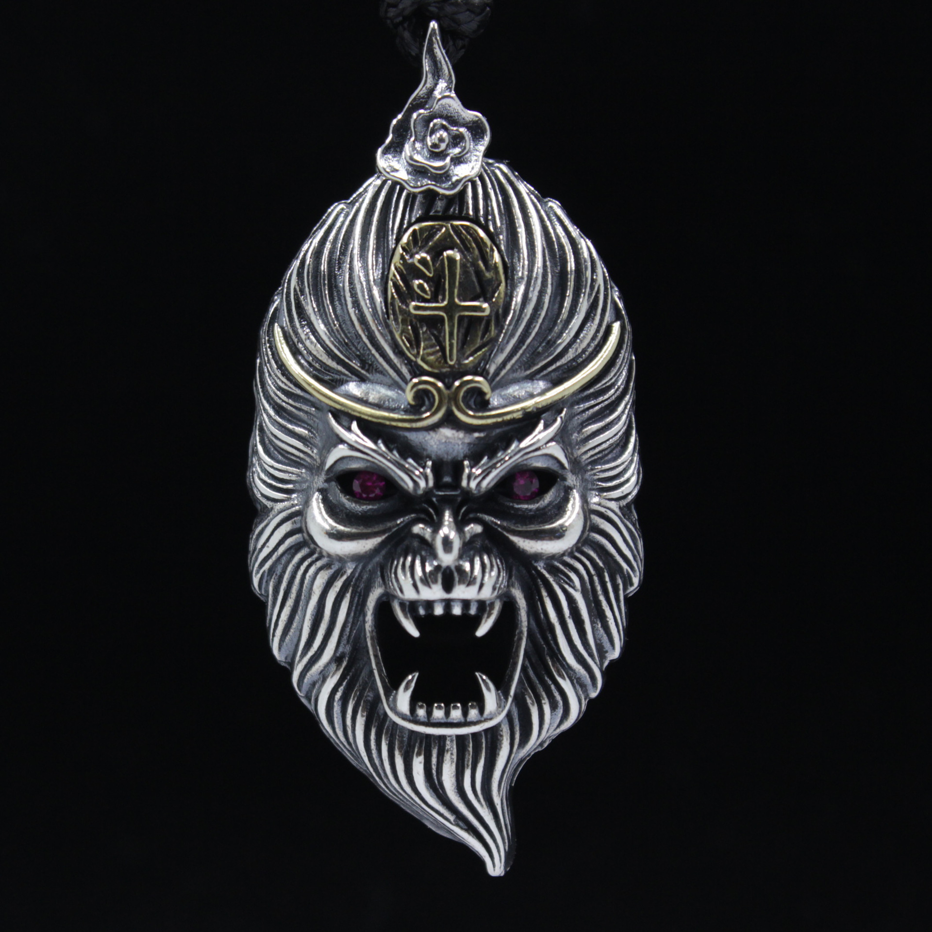 纯银s925齐天大圣一念之间吊坠斗战圣佛孙悟空车挂仿古做旧批发