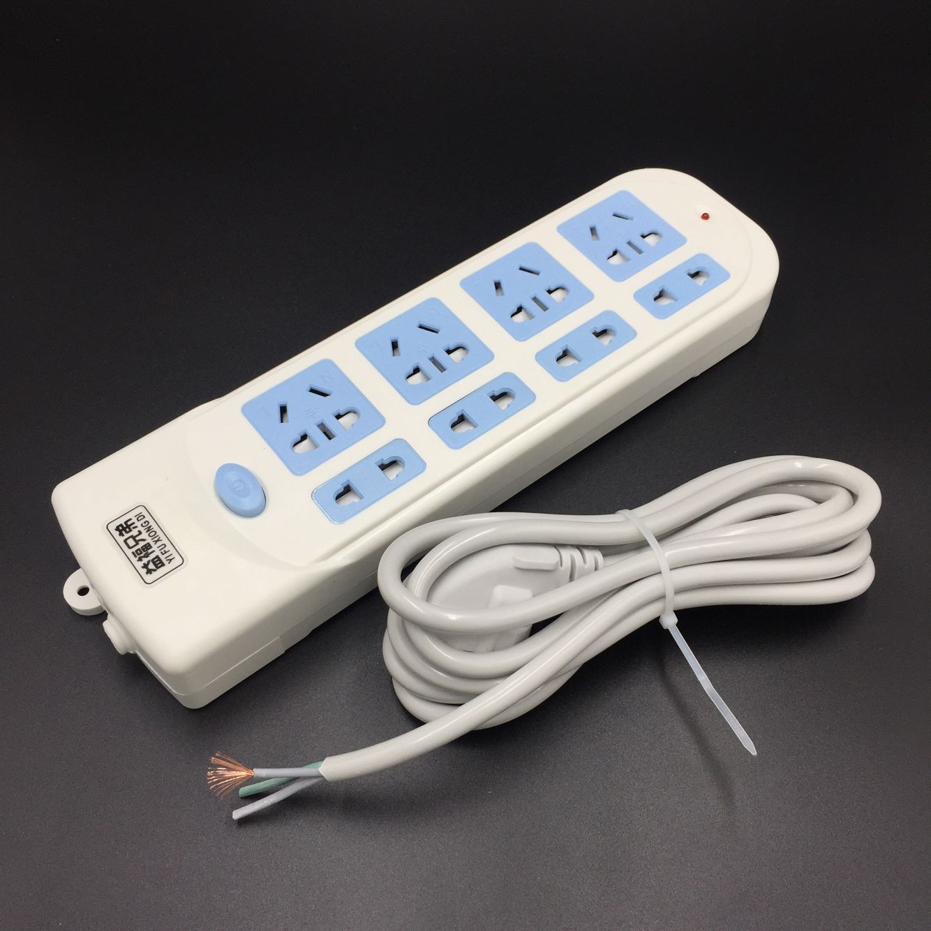 诚招空白区域代理益福兄弟a0528孔安全门阻燃插座纯铜线接线板