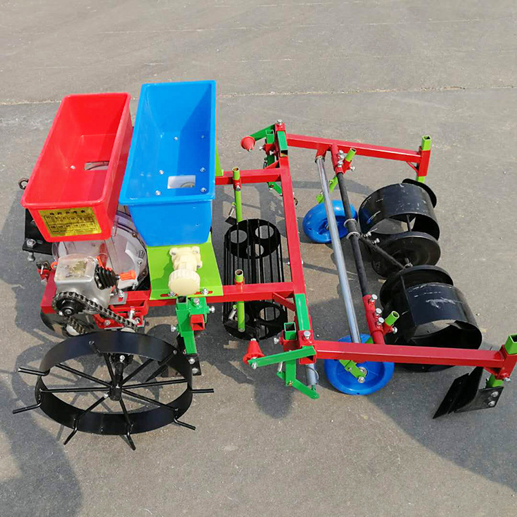 河南安阳新型花生播种机 家用小型花生精播机花生点播机免间苗