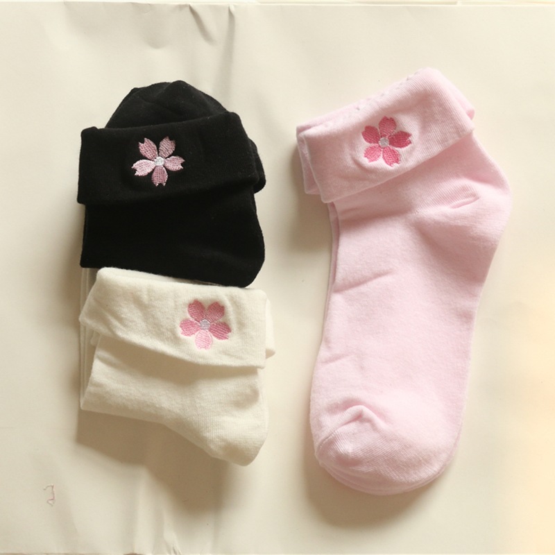 春季日系小朵花刺绣棉袜翻边美足全棉中筒袜少女简约短袜批发