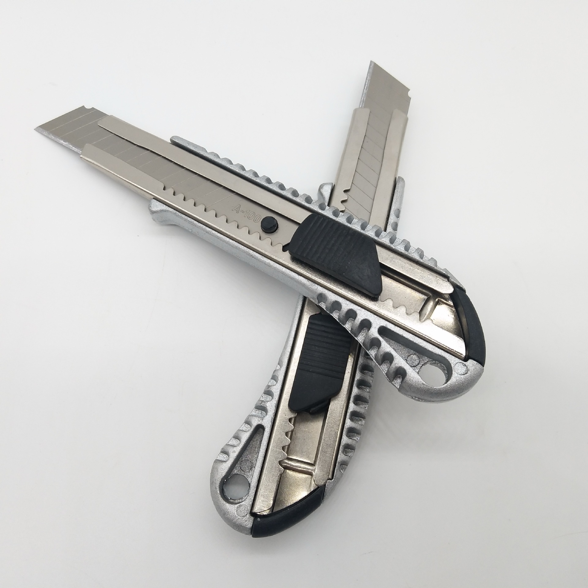 批发铝合金美工刀多功能切割刀手动锁定高效美工刀 工具刀 裁纸刀