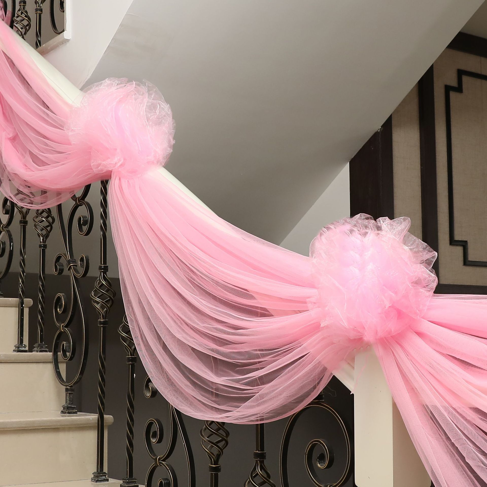 介意慎拍)颜色:红色 粉色 紫色材质:涤纶 氨纶品名:装饰纱幔商品描述