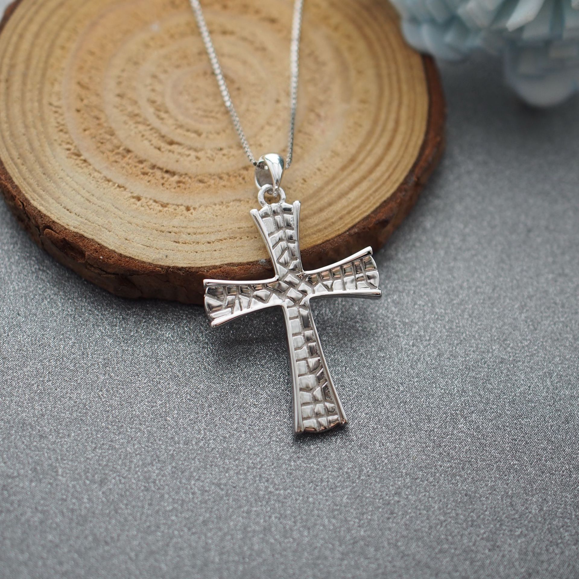 新款立体十字架系列925纯银裂纹基督教项链吊坠情侣款双面两用