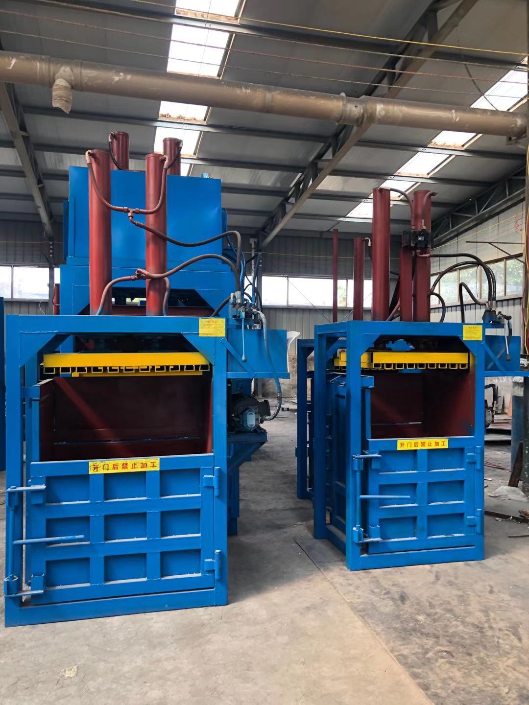 立式液压打包机废纸箱稻草塑料打包机易拉罐金属半自动压扁机