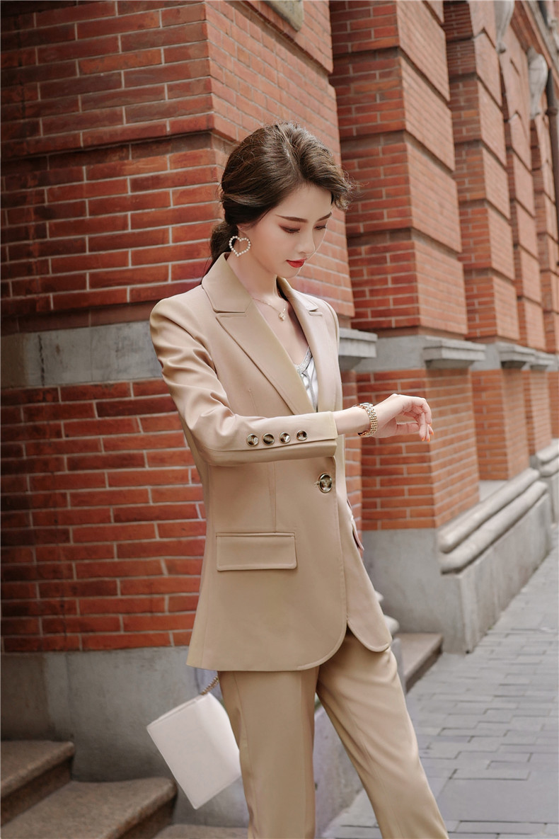 杏色ins小西装外套女潮复古春秋韩版气质轻奢英伦风职业套装西服