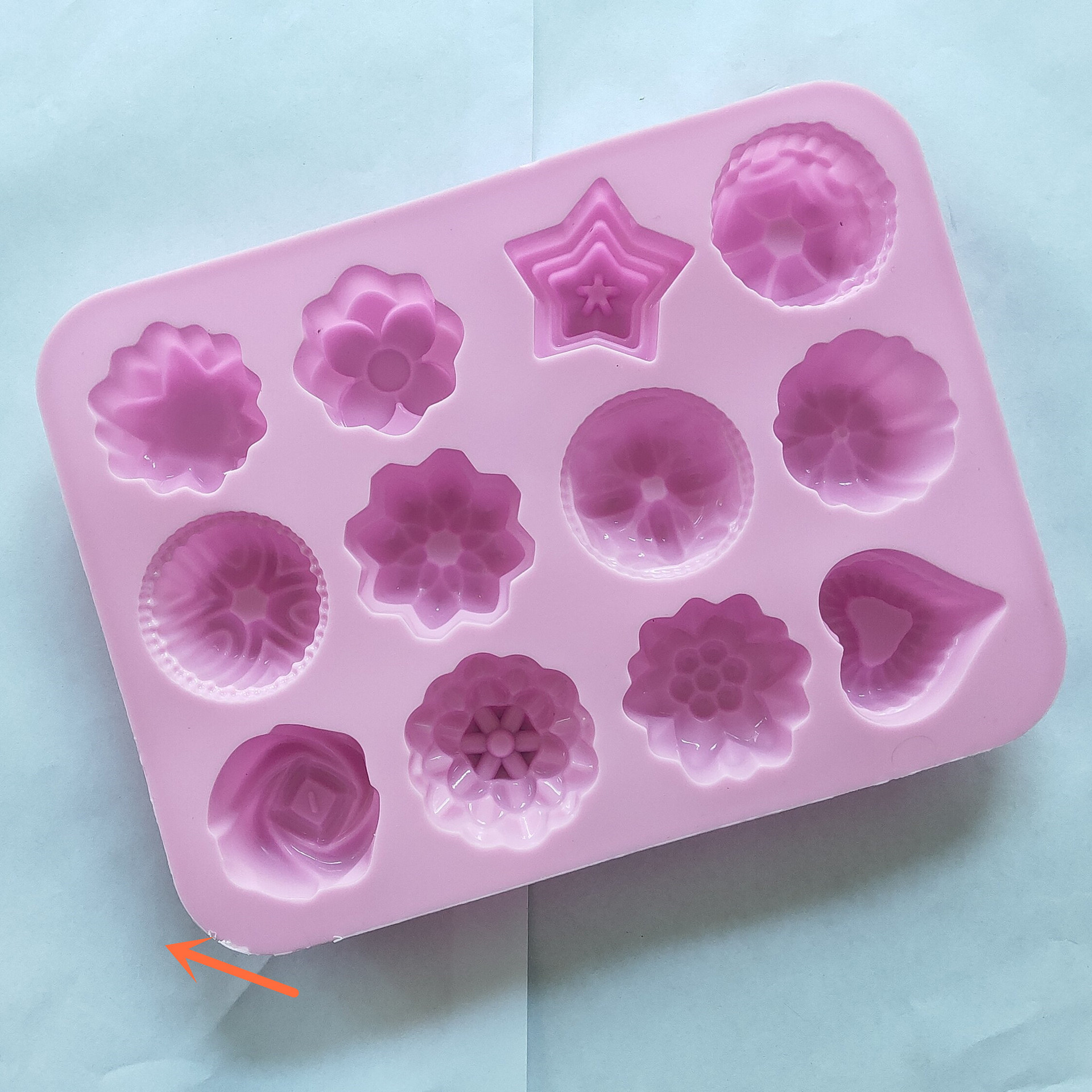 12连花形花草 果冻布丁点心模具 手工皂模蛋糕模瑕疵品