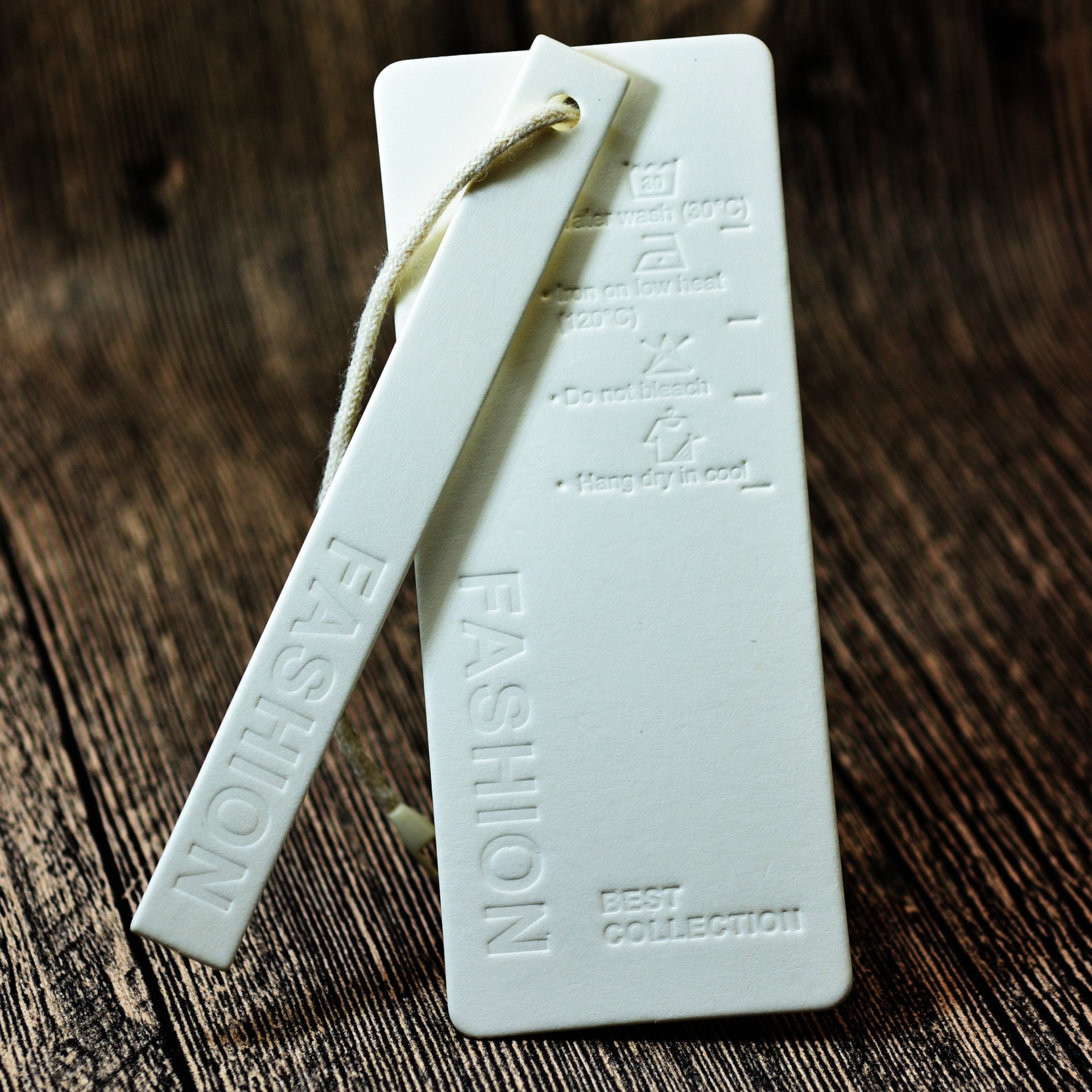 服装吊牌吊牌定做吊卡 衣服logo商标 童装标签印刷设计订做