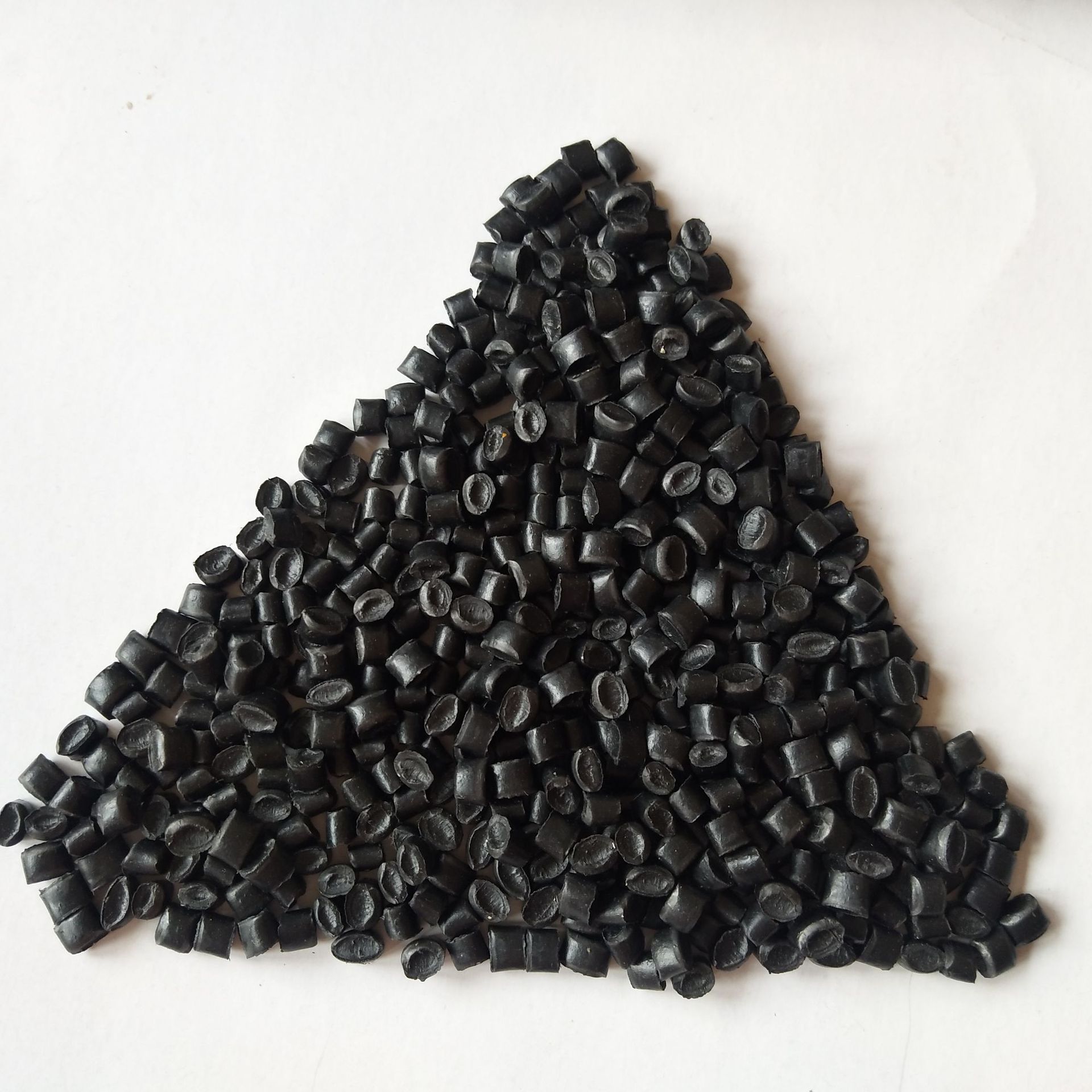 厂家供应黑色共聚pp颗粒工程聚丙高冲击有亮度注塑级耐寒