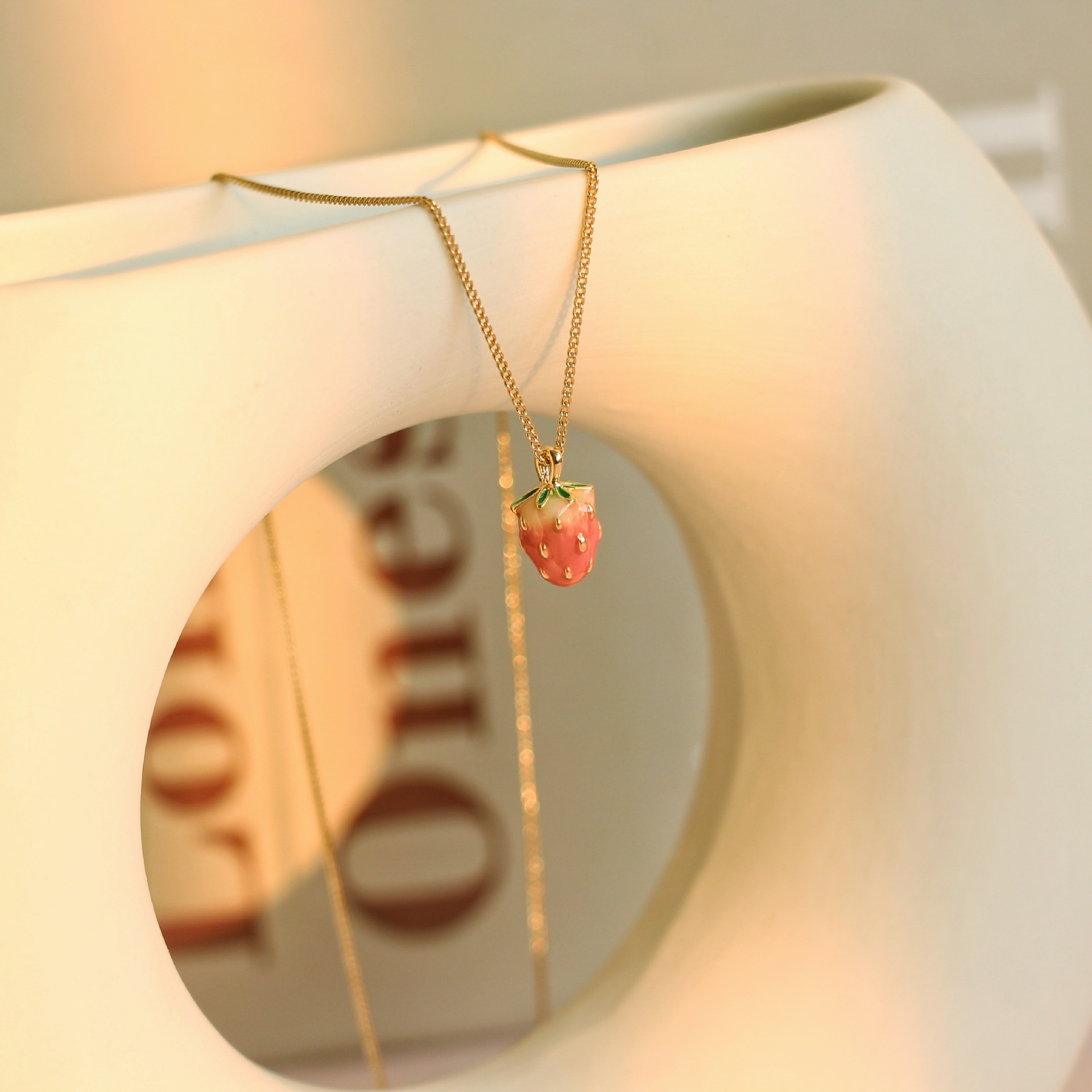 韩版简约小草莓项链 ins少女心森系清新锁骨链 甜美可爱颈链 x06