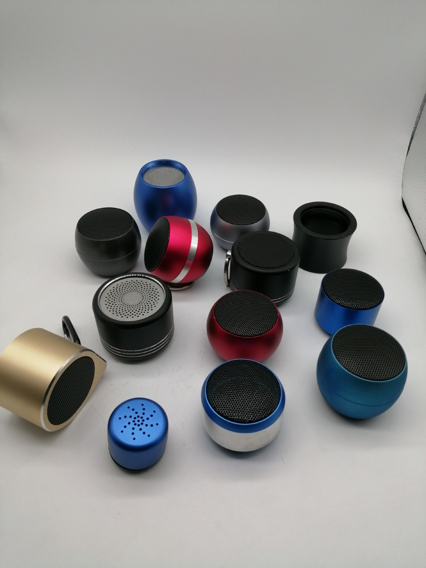 迷你蓝牙音箱外壳 插卡铝音响壳加工 铁壳加工 车床加工 cnc加工