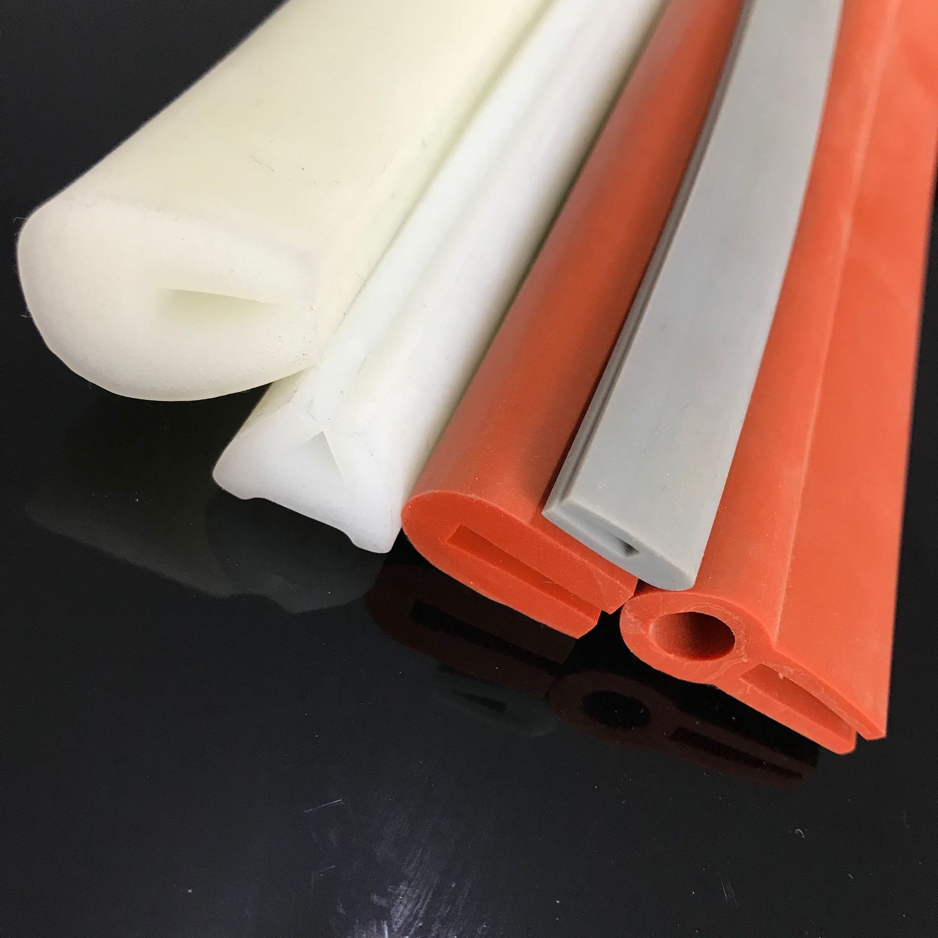 硅胶彩色u型条硅胶机械包边密封条u型卡条压条