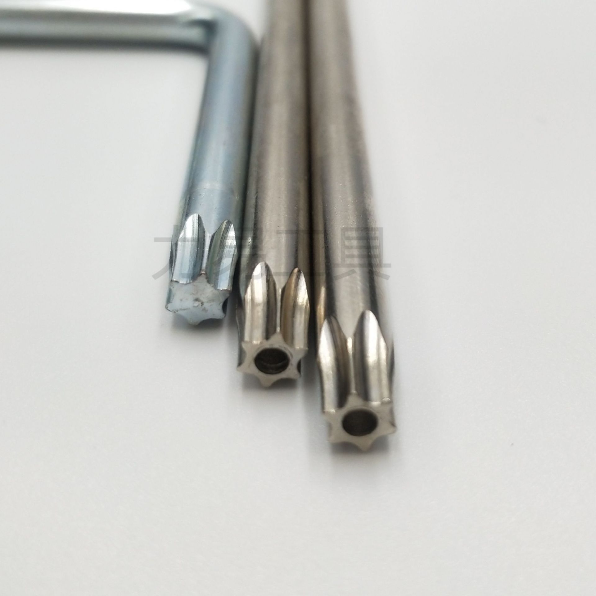 厂家供应l型双头t20t25t30t45带孔加硬手动六角内梅花扳手套装