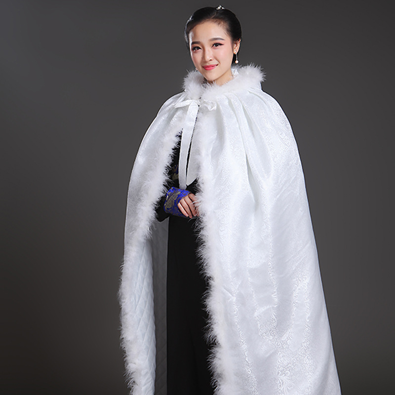 汉服斗篷女中国风古风绣白色连帽短披风日常秋冬款披肩外套套装