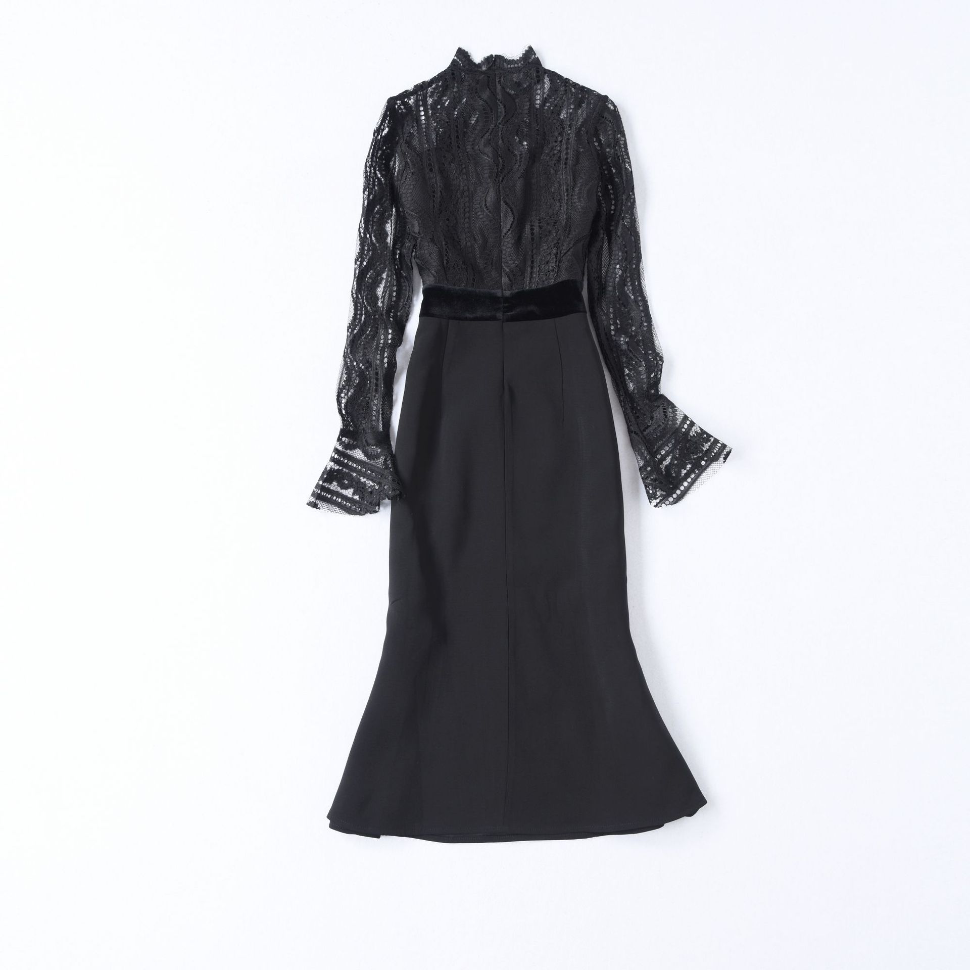 2019新款精美蕾丝拼接丝绒收腰显瘦小黑裙礼服优雅高端鱼尾连衣裙