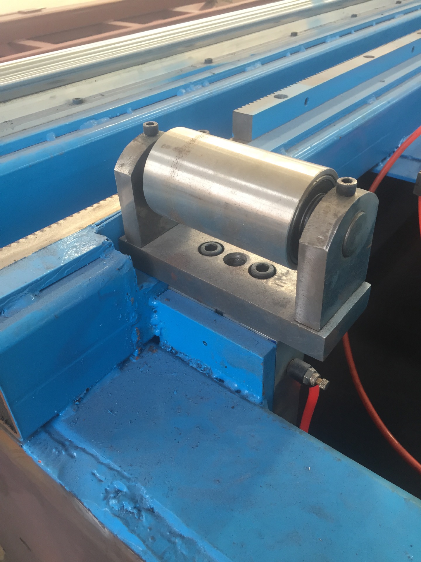 山东数控冲孔机/直线送料器 角铁切断冲孔机生产厂家