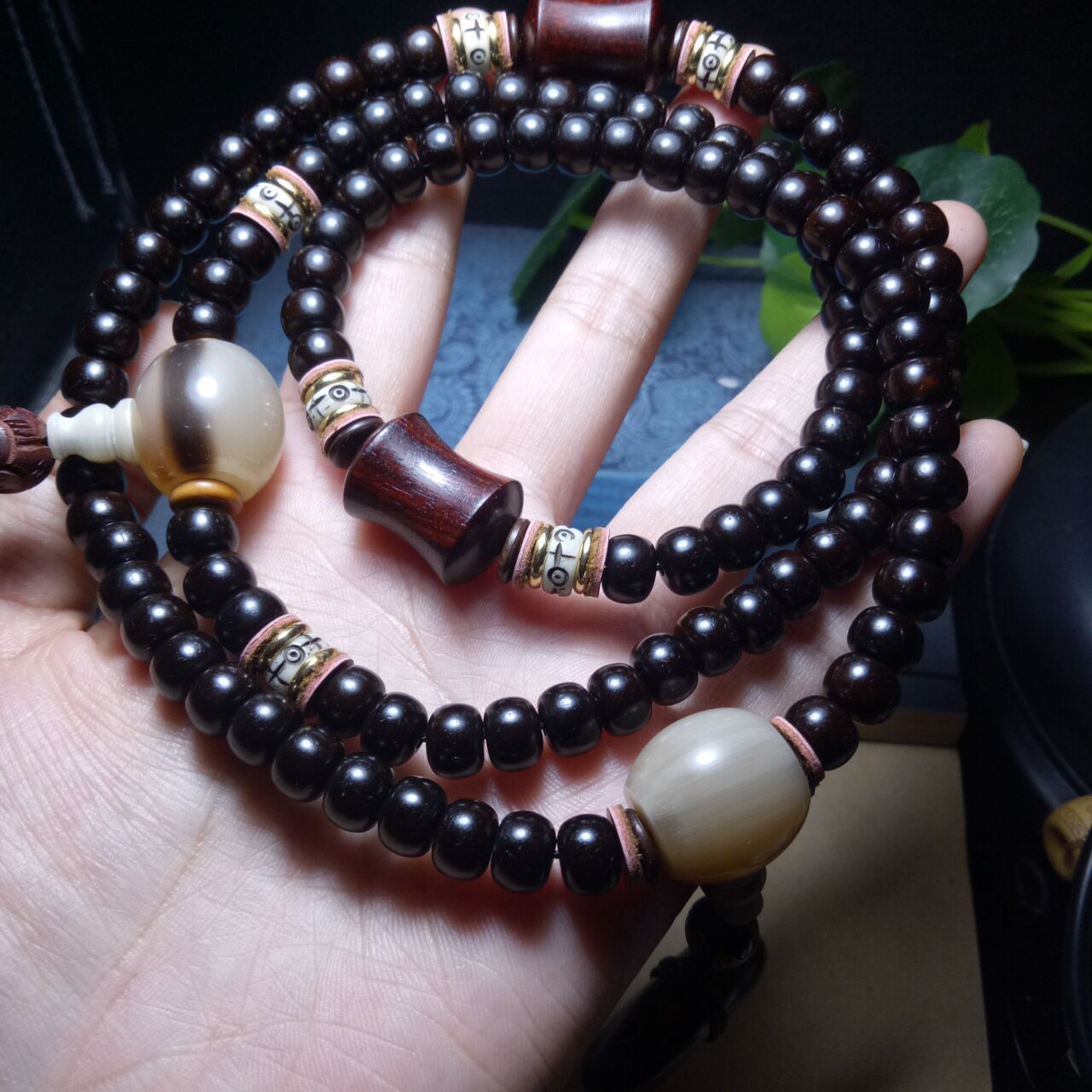佛珠手串_精黑金椰蒂108颗手串 桶珠耶蒂椰帝 手工原色 - 阿里巴巴