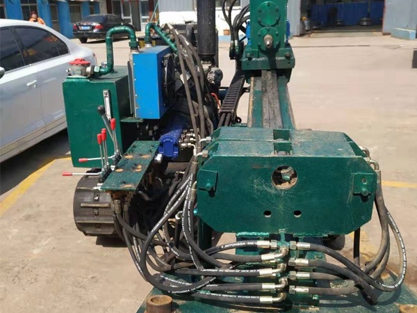 小型钻机 水平定向水钻机 非开挖水平定向钻机 路下面打孔小钻机