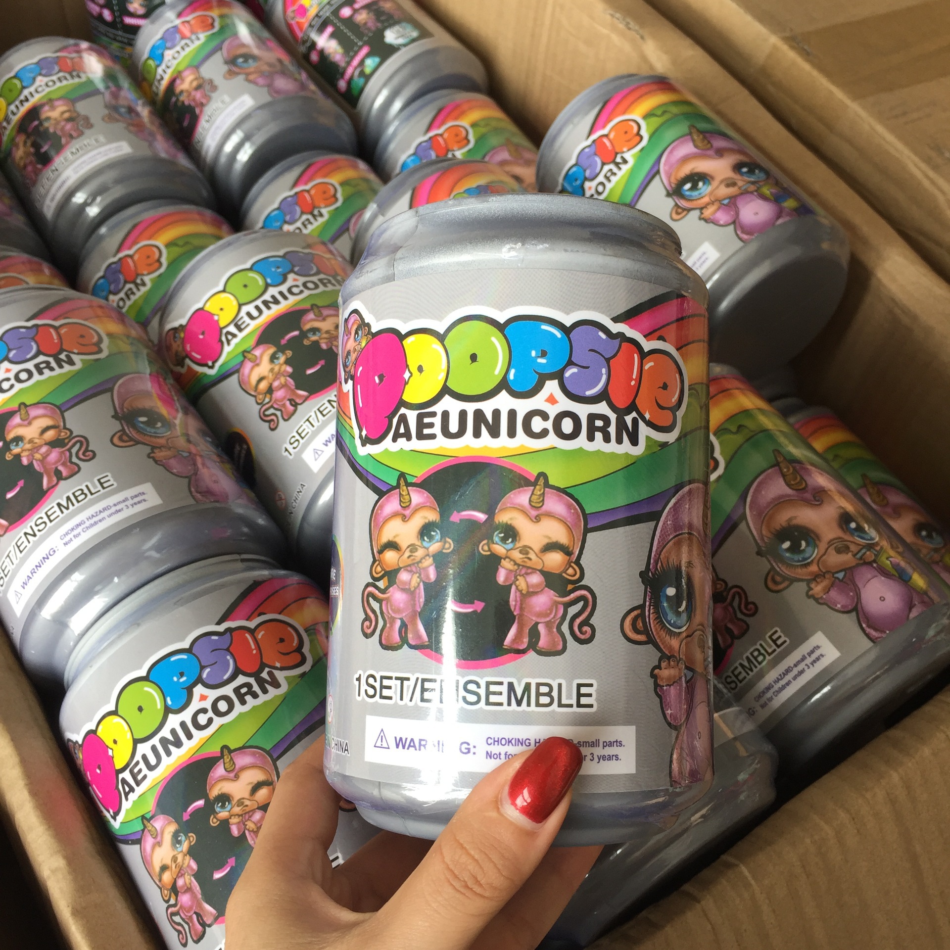 跨境新品 惊喜娃娃盲盒史莱姆玩具 独角兽萌便摇摇乐 豪华手提袋