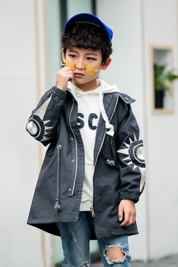 莫小汐羽绒服.韩国品牌,潮装批发折扣加盟牌童