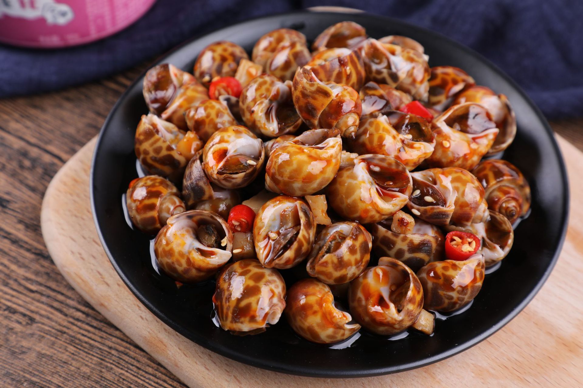 即食麻辣花螺杏鲍菇罐装海鲜q弹五香花螺风味小吃两件包邮支持oem