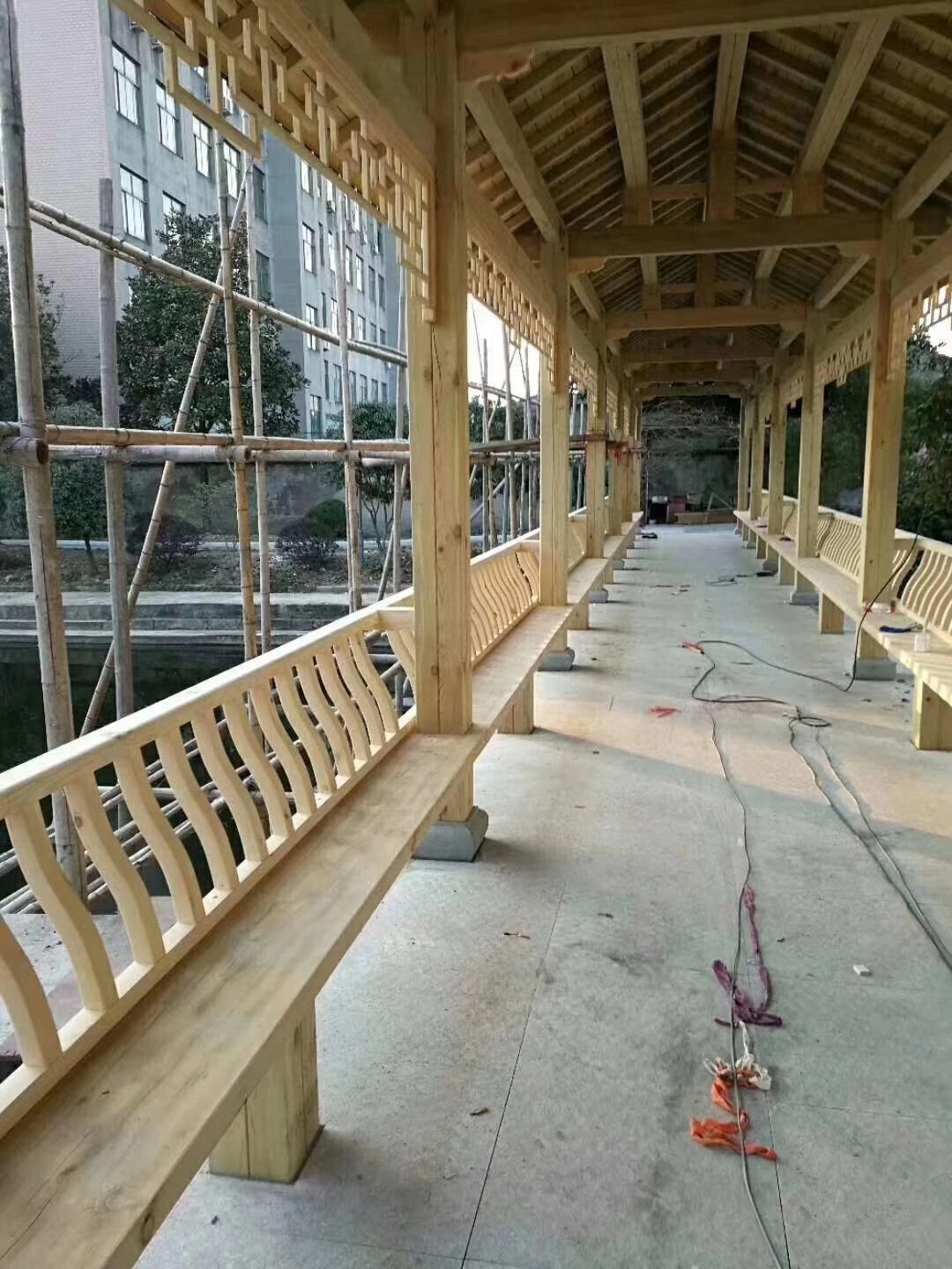 东阳南马木雕仿古工艺品木质栏杆美人靠古典建筑装饰木质定制