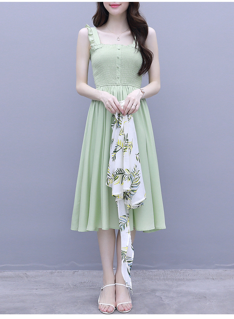 抹茶绿吊带裙两件套夏季森系披肩防晒衣开衫配裙子碎花雪纺连衣裙