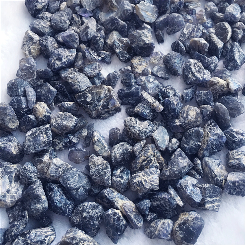 批发销售天然堇青石原石 有晶体 两色性强原 矿石标本 可加工