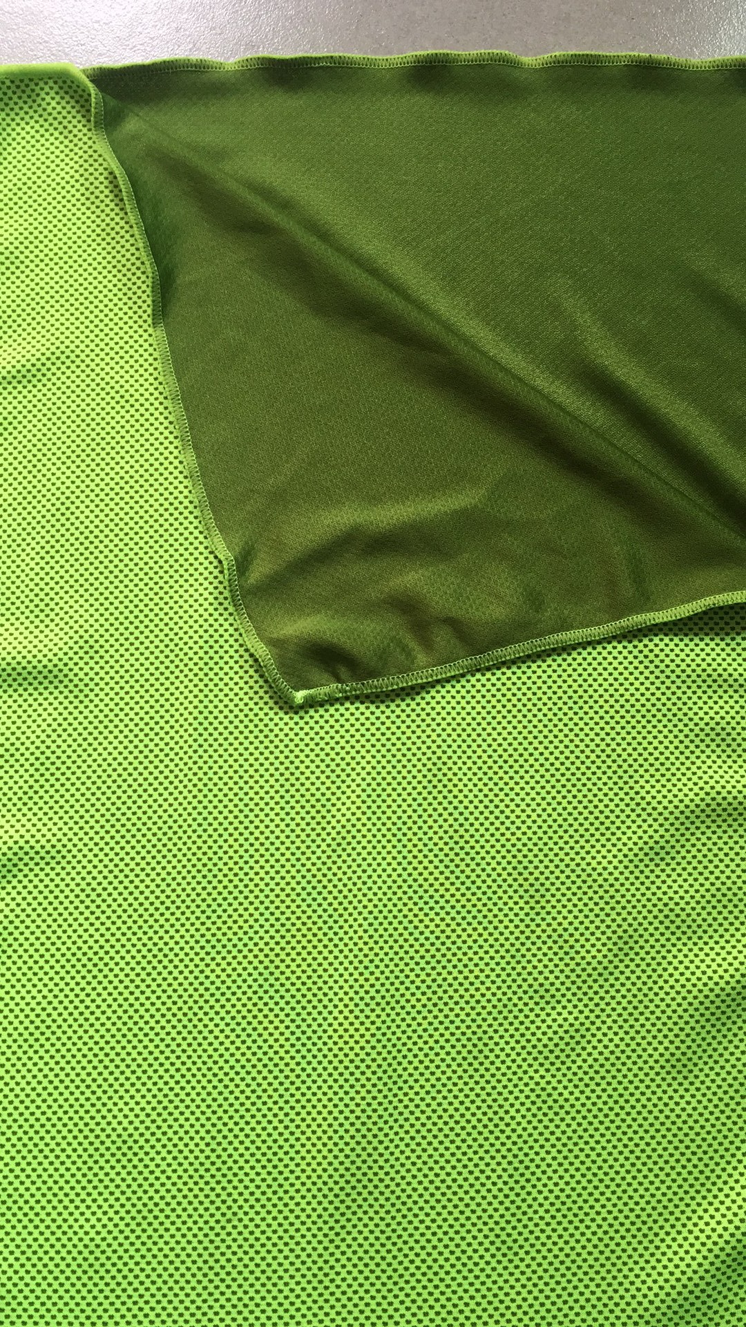 批发零售冷感毛巾布料高档网眼布160平方克重双色冰凉面料鸟眼布