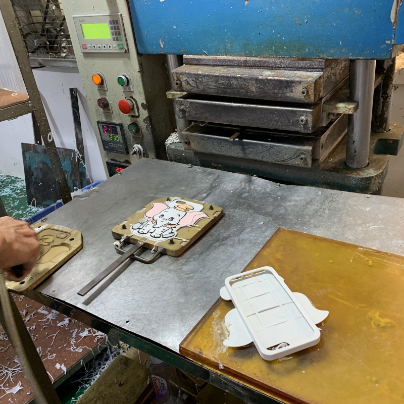 硅胶模具开模手机壳手办公仔盲盒硅胶pvc软滴胶硅胶模具厂家