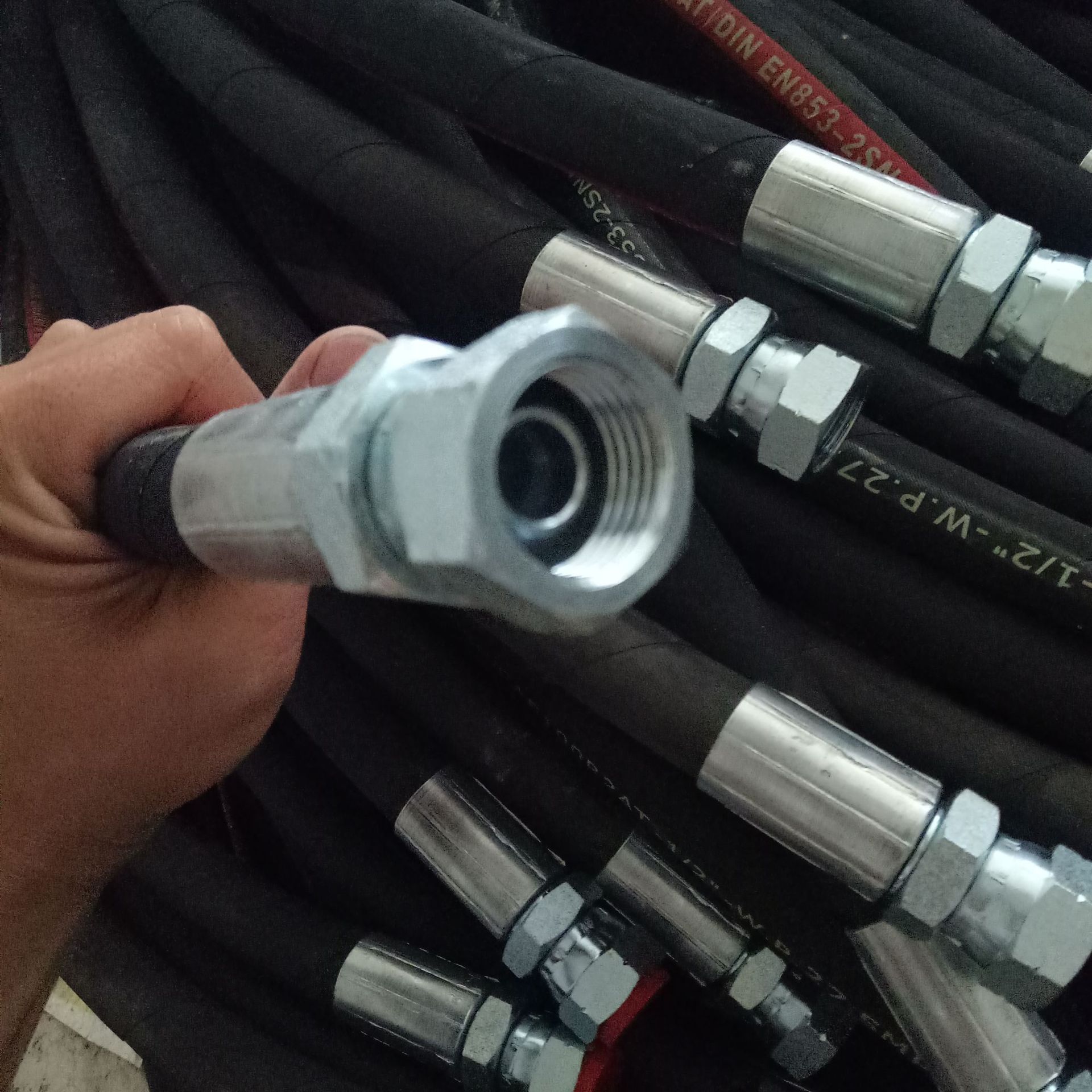 挖掘机挖机油管 破碎锤高压油管 炮头锤头液压油管可定做