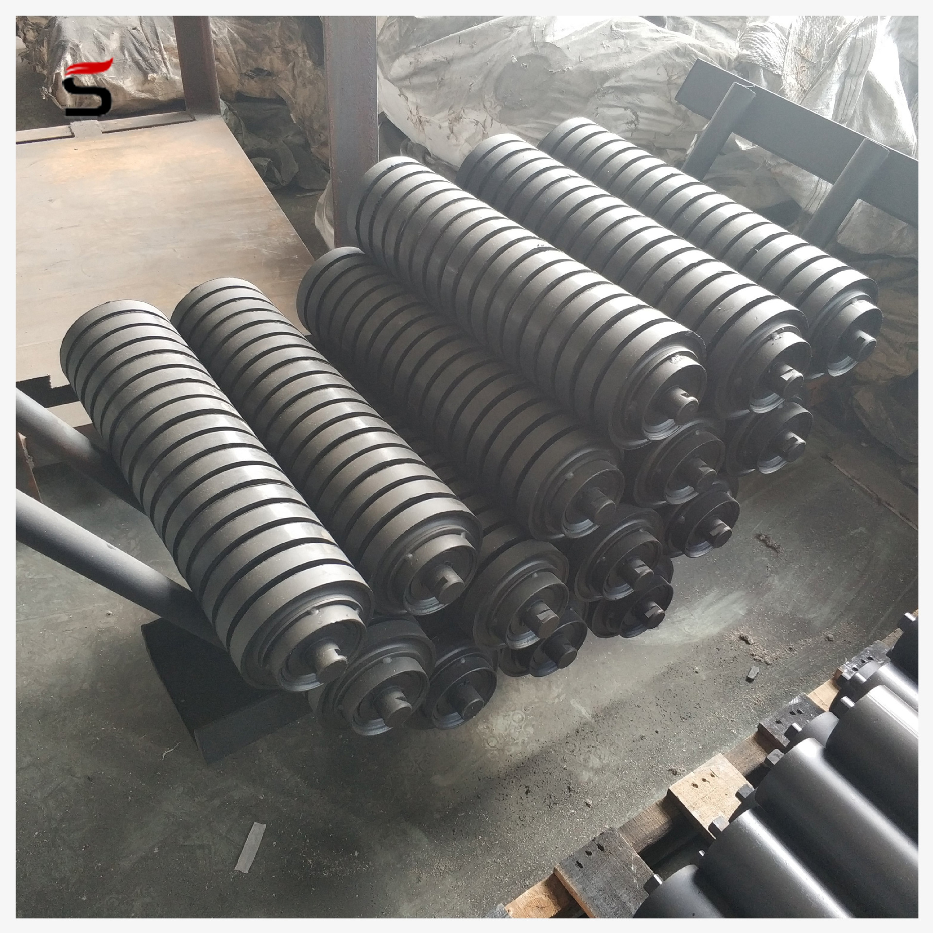 矿山专用厚壁管缓冲托辊铁托辊包胶托辊江阴输送机生产厂家