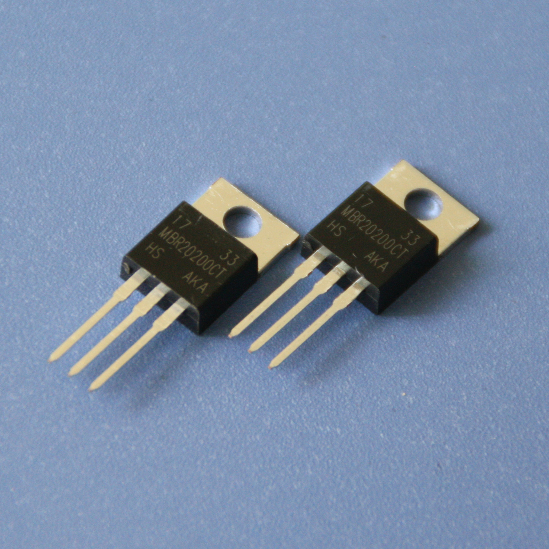 mbr20200ct 插件to-220封装 mos场效应管 电源开关三极管