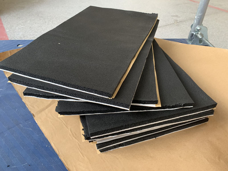 汽车隔音棉止震垫丁基胶止震板强能止震吸音隔音阻尼板三合一隔音